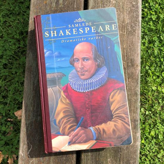 Forside på bogen "Samlede Shakespeare"
